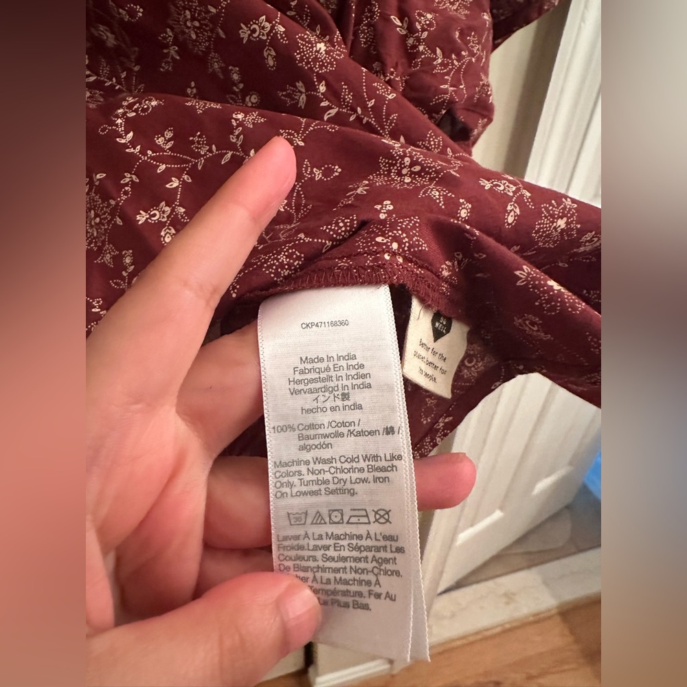 Madewell Cottagecore Floral V-Neck Top - Deep Plum / Burgundy - Size Large - Picture 9 of 9